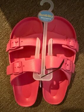 Ladies Pink Double-Buckle Sandals